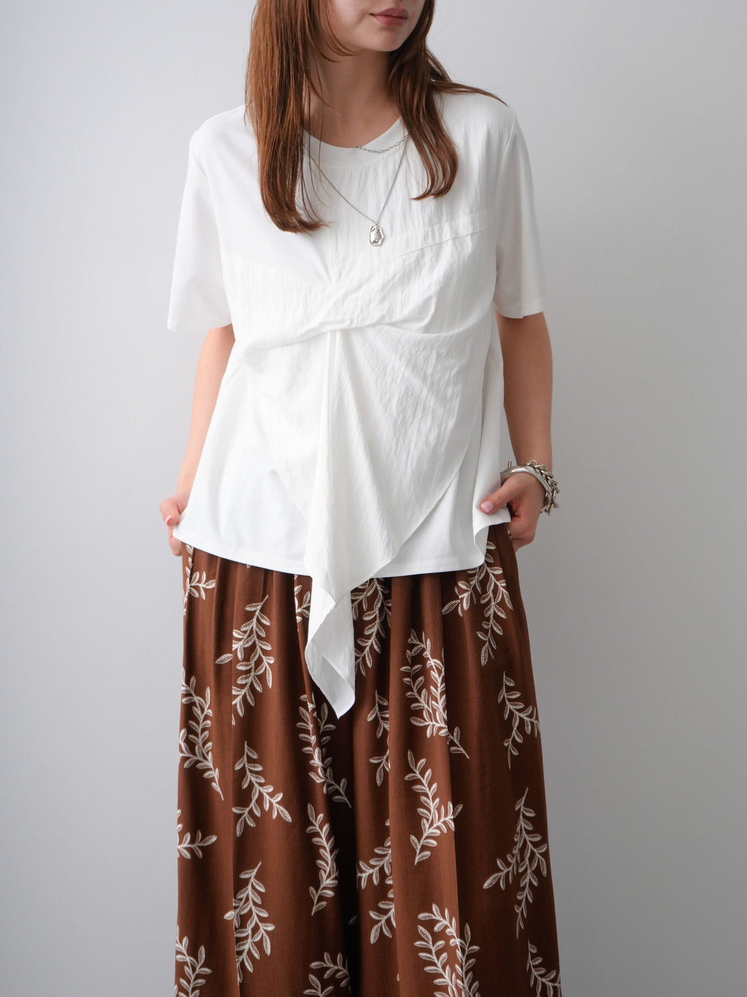 [SET]ラッフルドッキングTEE+リーフプリントタックワイドパンツ(2set)