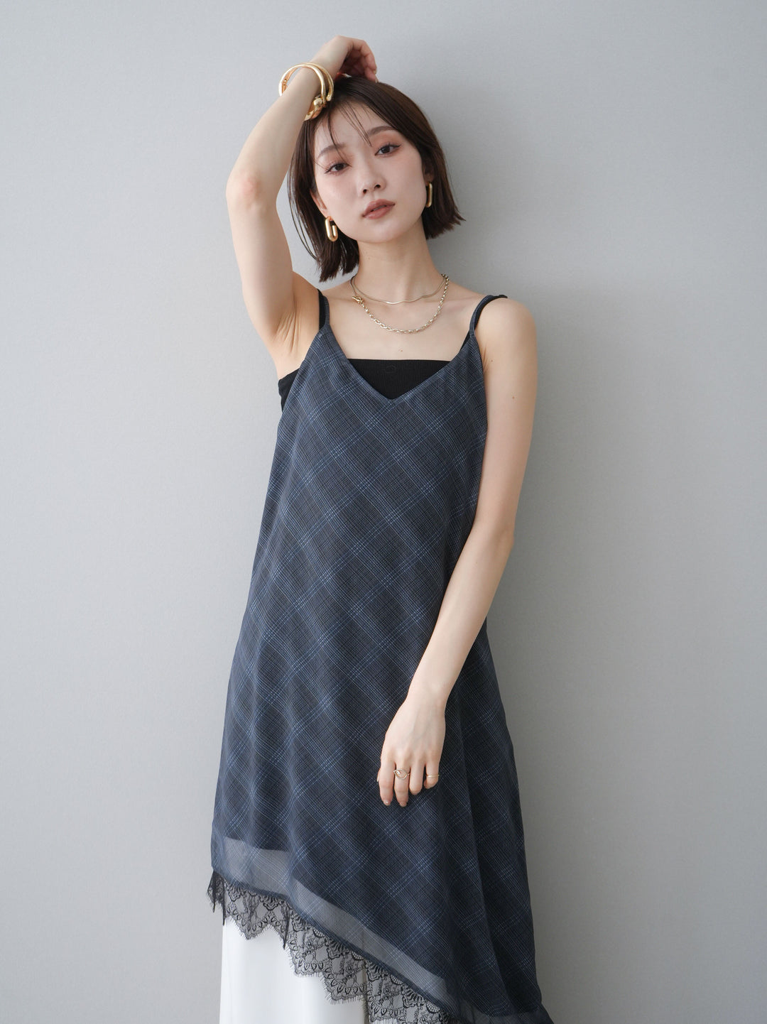 [予約]アシンメトリーチェック柄レースキャミソール/black