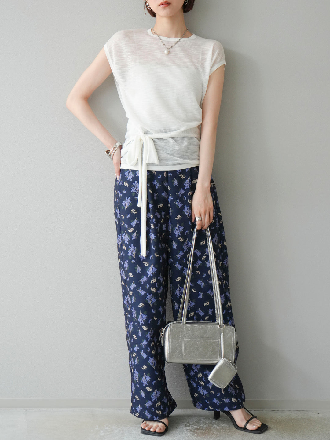 [予約]ブーケプリントタックパンツ/ネイビー