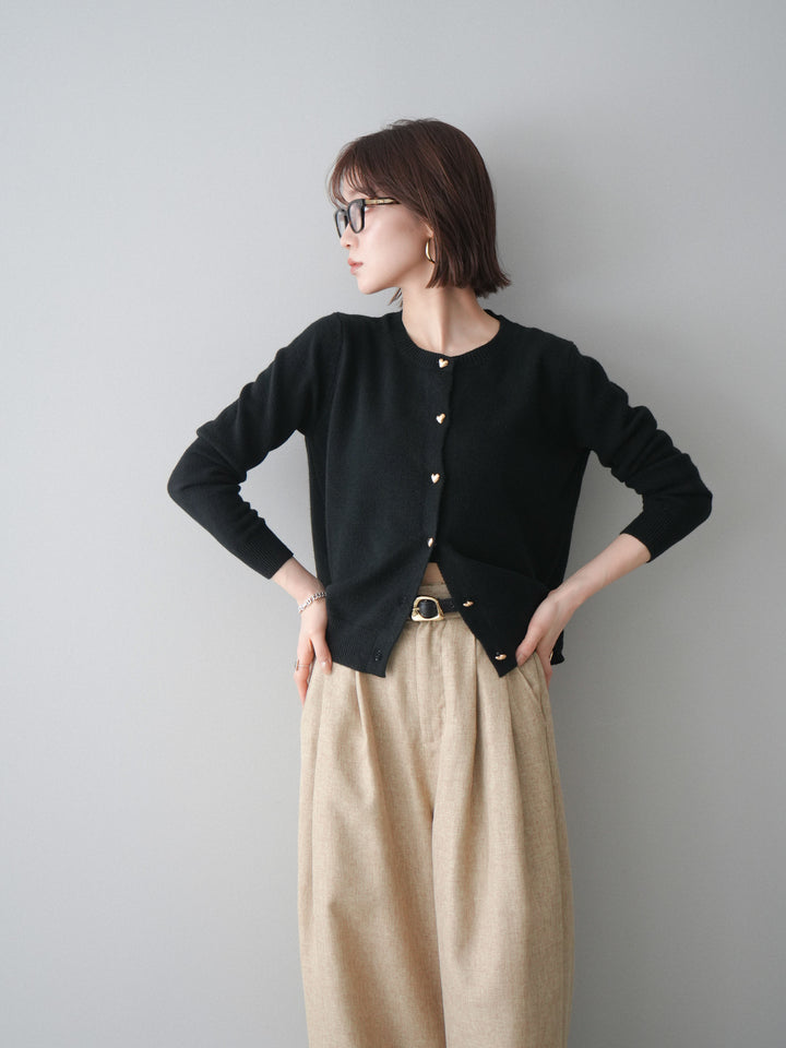 [予約]ハートボタンニットカーディガン/black