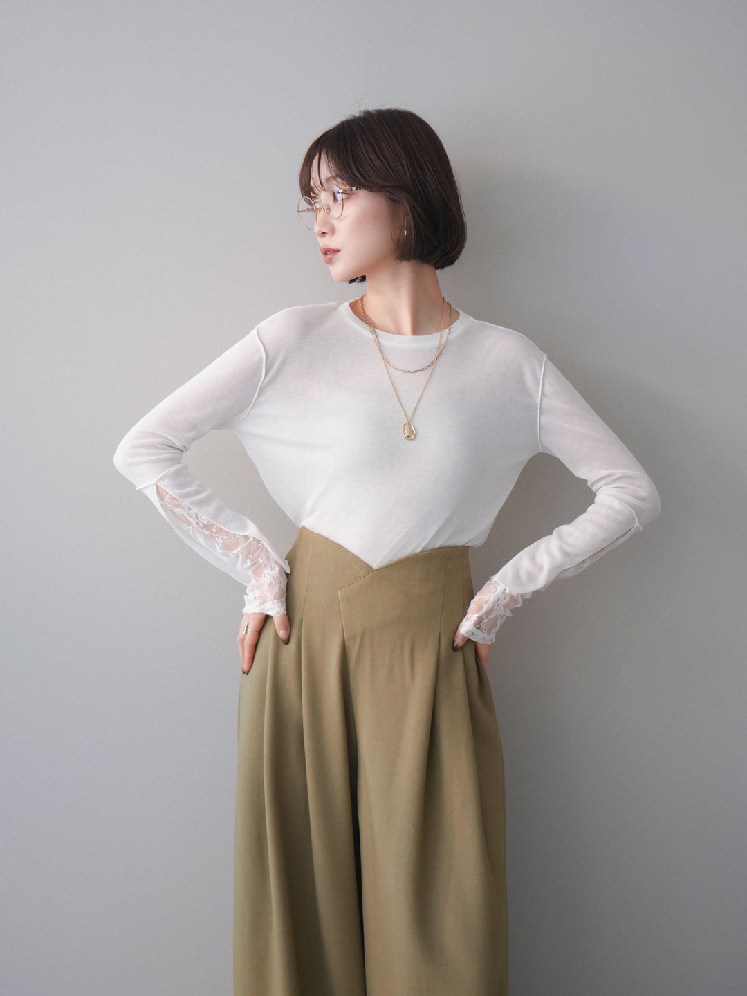 [予約]袖レースレイヤードデザインメロートップス/white