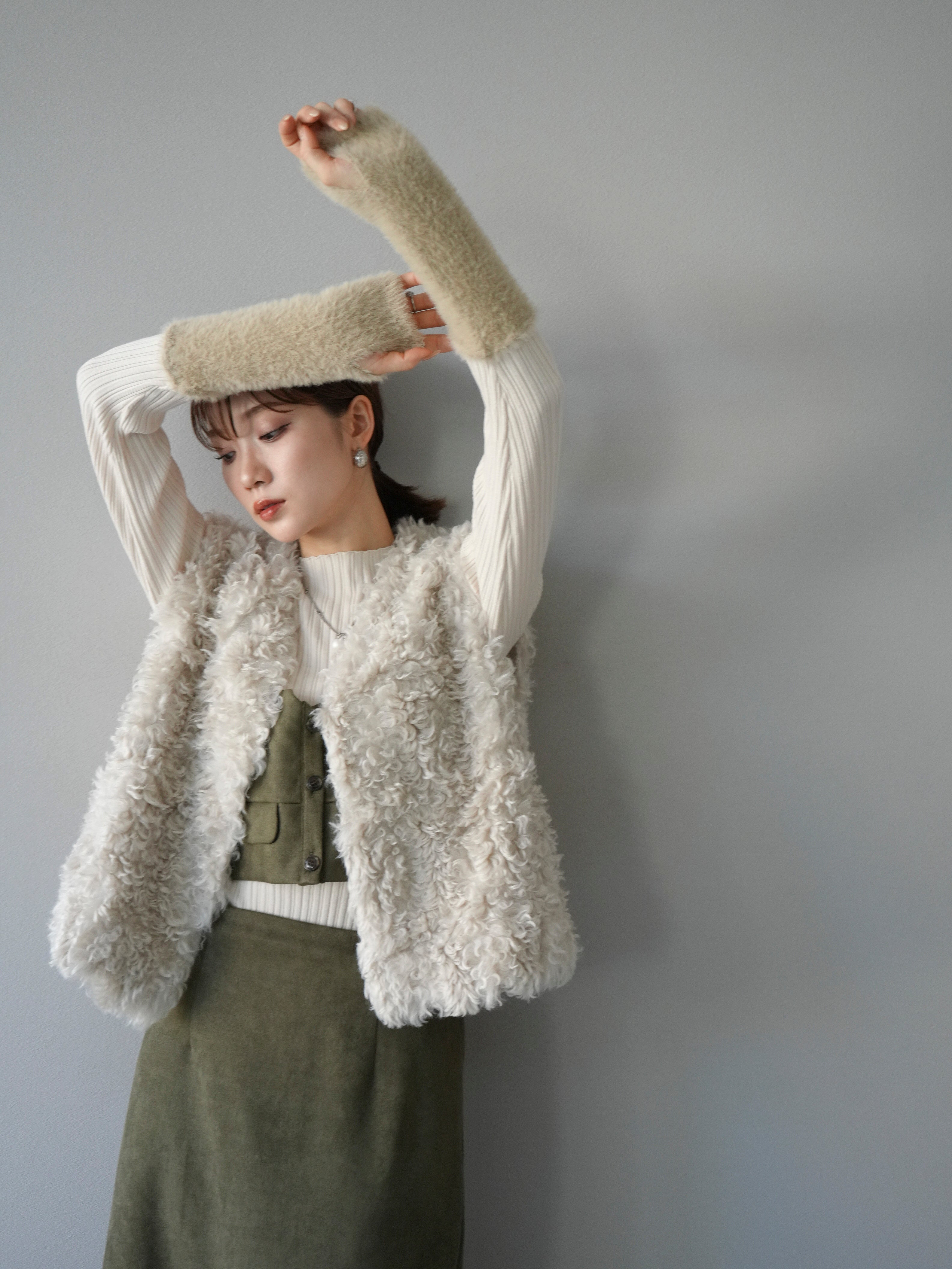 プードルファー2WAYショートベスト ホワイト プードルファー2WAYショートベスト ホワイト - メルカリ