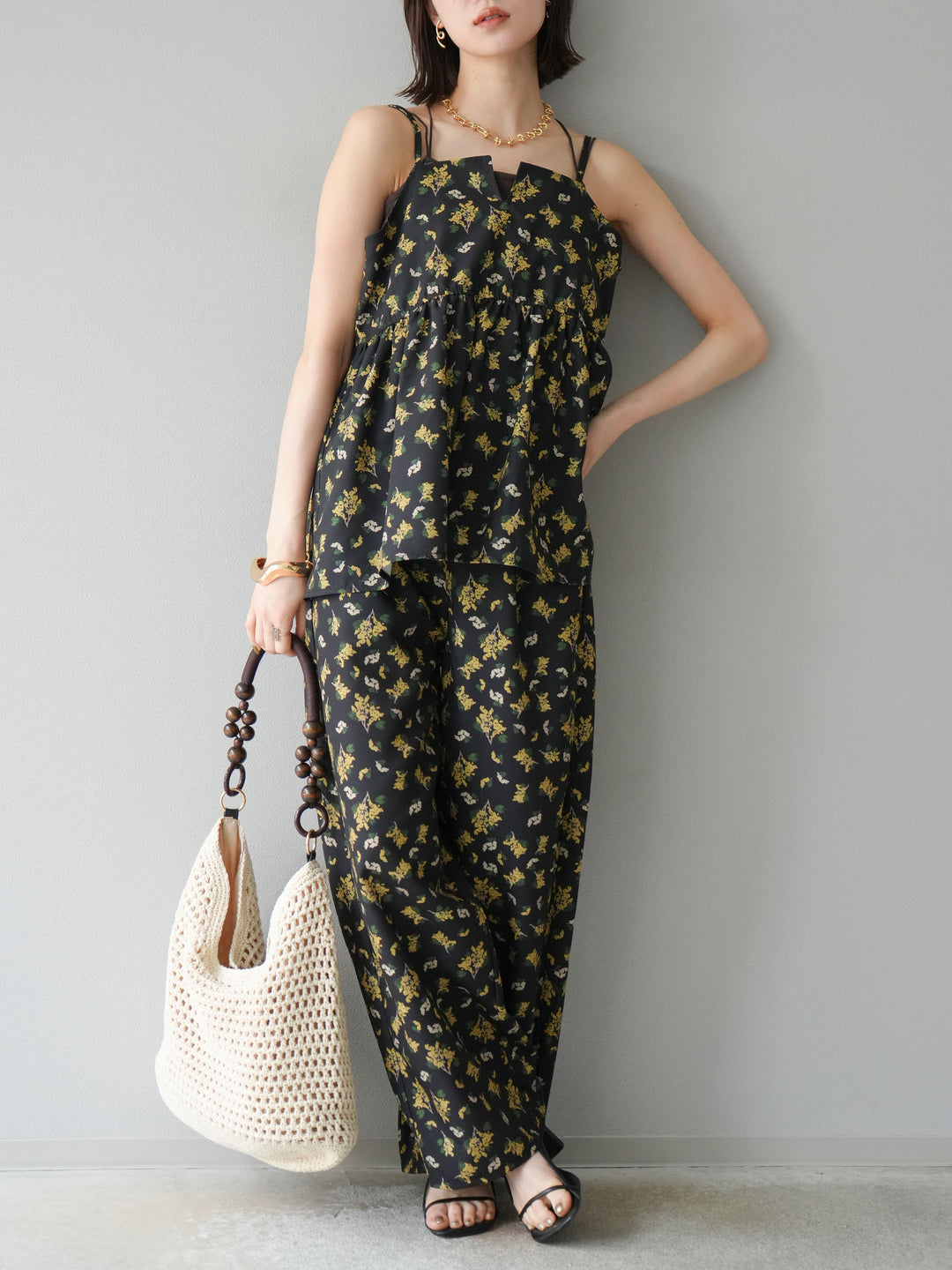 [予約]ブーケプリントタックパンツ/ブラック