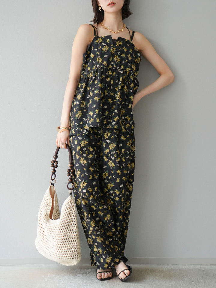 [予約]ブーケプリントタックパンツ/ブラック