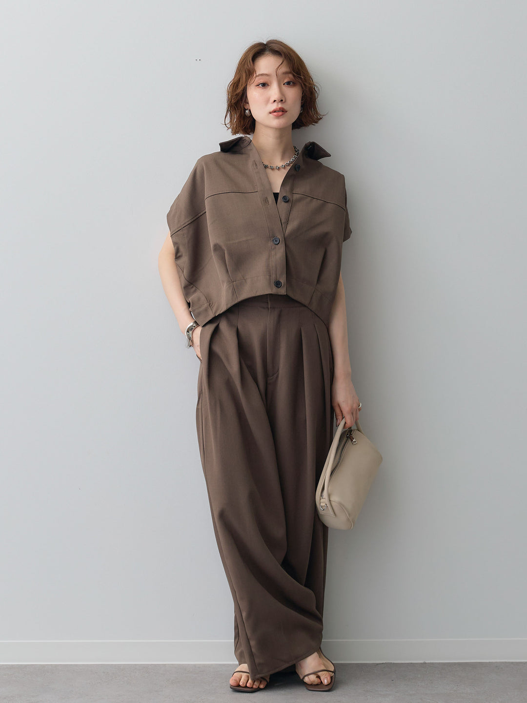 【套裝】縐綢燈籠無袖襯衫 + 縐綢闊腿褲（兩件套）