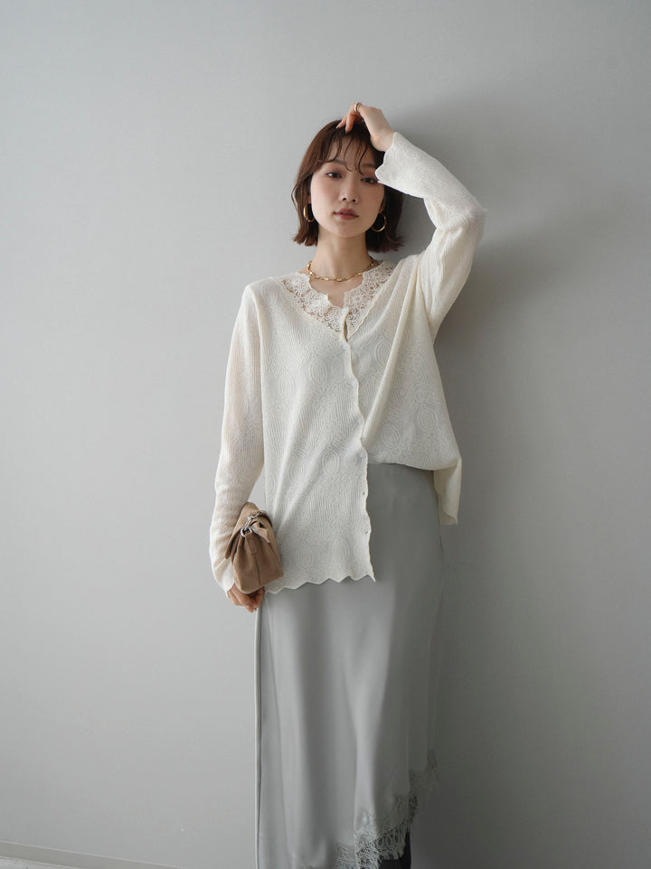 【預購】蕾絲領提花針織開襟衫 / 白色