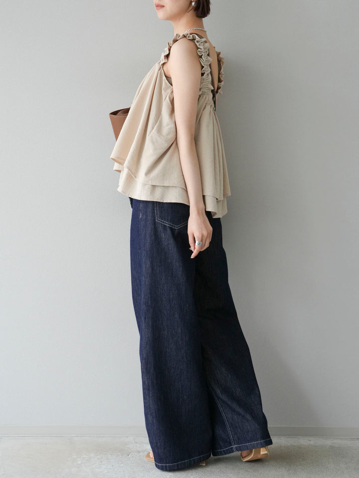 [SET] 縮肩喇叭背心 + 臀部設計牛仔褲 (2 件套)