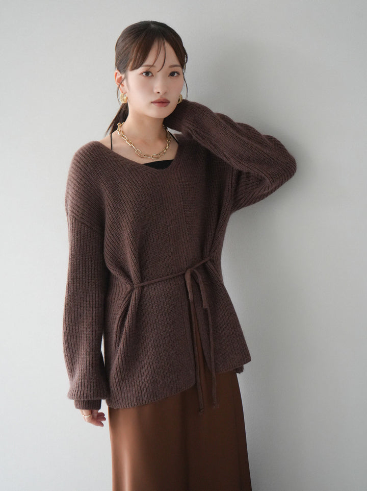 [予約]フロントスリットVネックニットプルオーバー/ブラウン