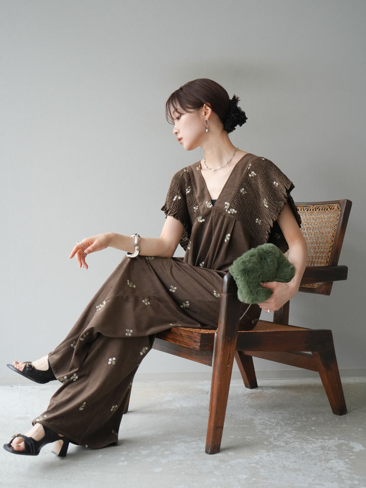 [予約]ベロアフラワー刺繍シャーリングサロペット/ブラウン