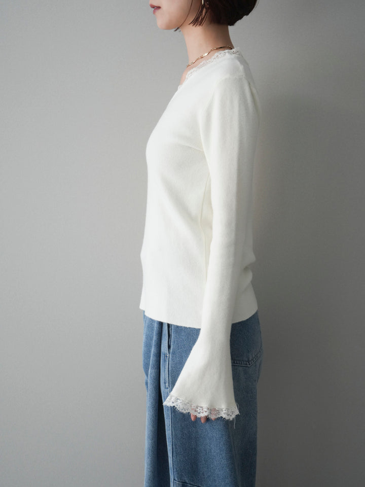 [予約]レースドッキングVネックニットトップス/white