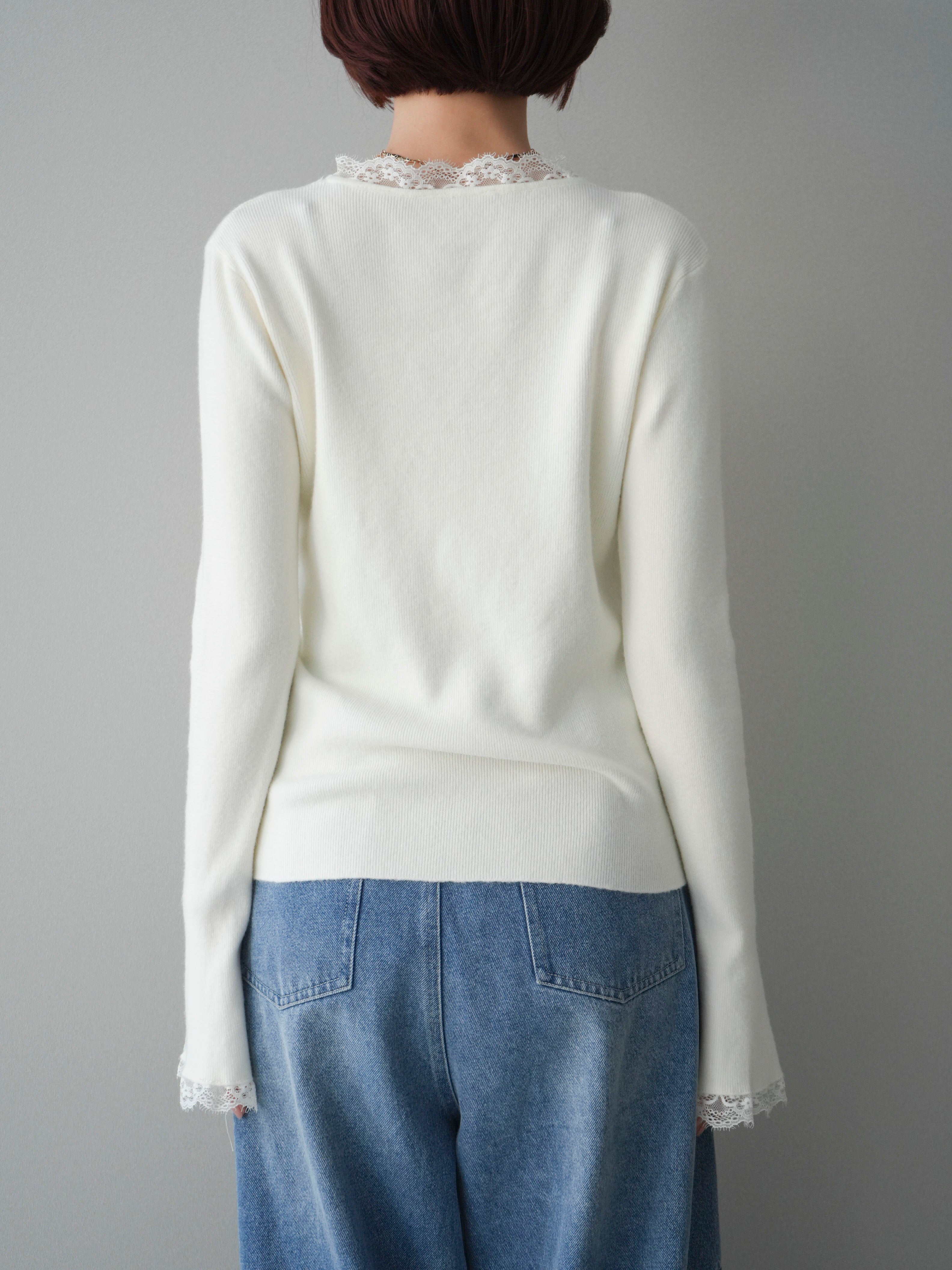 予約]レースドッキングVネックニットトップス/white – Lumier