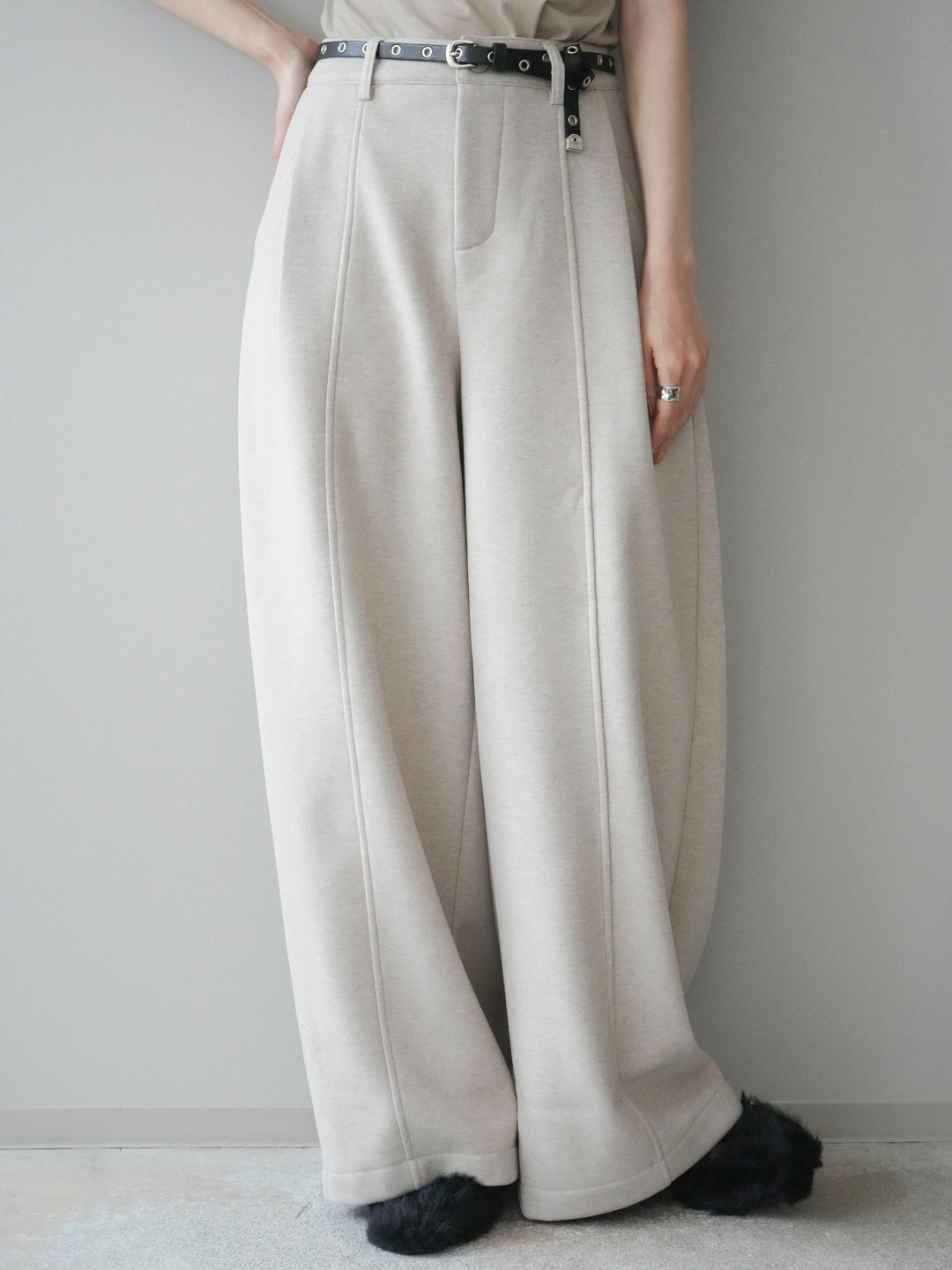 [予約]ベルト付き裏起毛ワイドパンツ/ecru