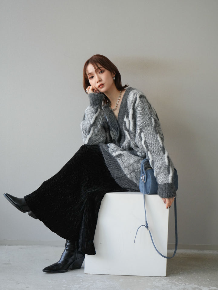 [SET]バイカラー編み込みデザインニットカーディガン+ベロアプリーツナロースカート(2set)