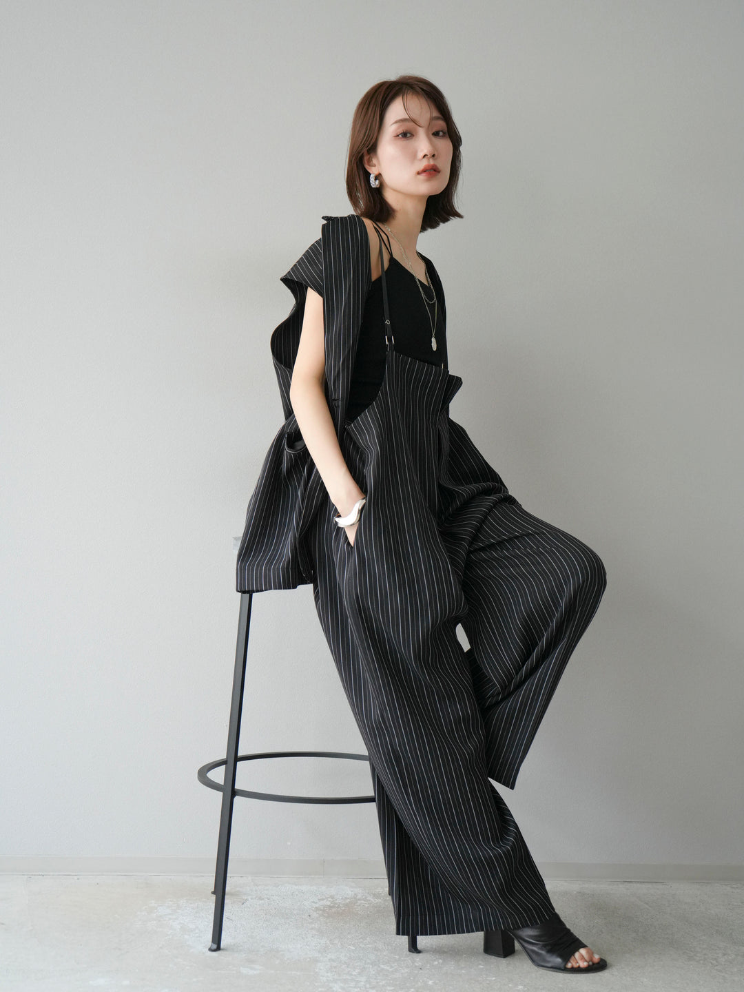 【着回しセット】[SET]ヘリンボーンストライプジレ+シアー切替ベロアトップス+ヘリンボーンストライプサロペット(3set)