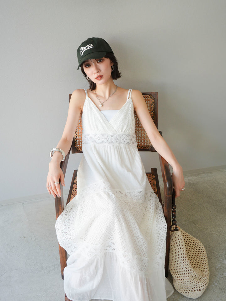 [SET] 蕾絲花邊吊帶裙+網紗羅紋罩杯吊帶背心（2件組）