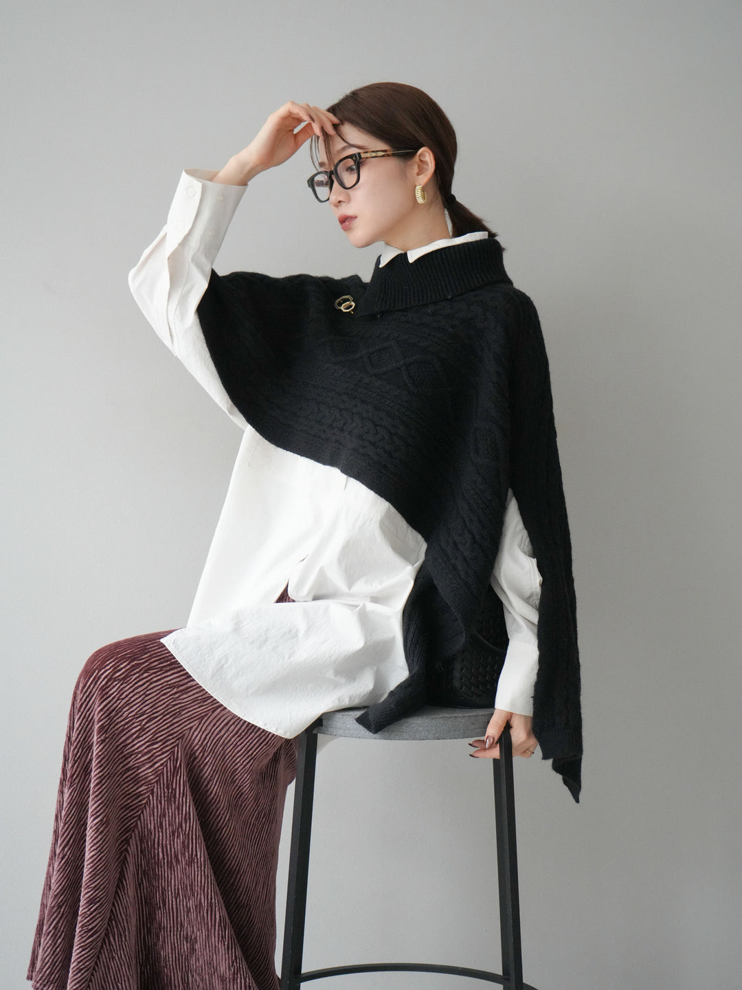 [予約]ケーブル編みニットケープ/ブラック