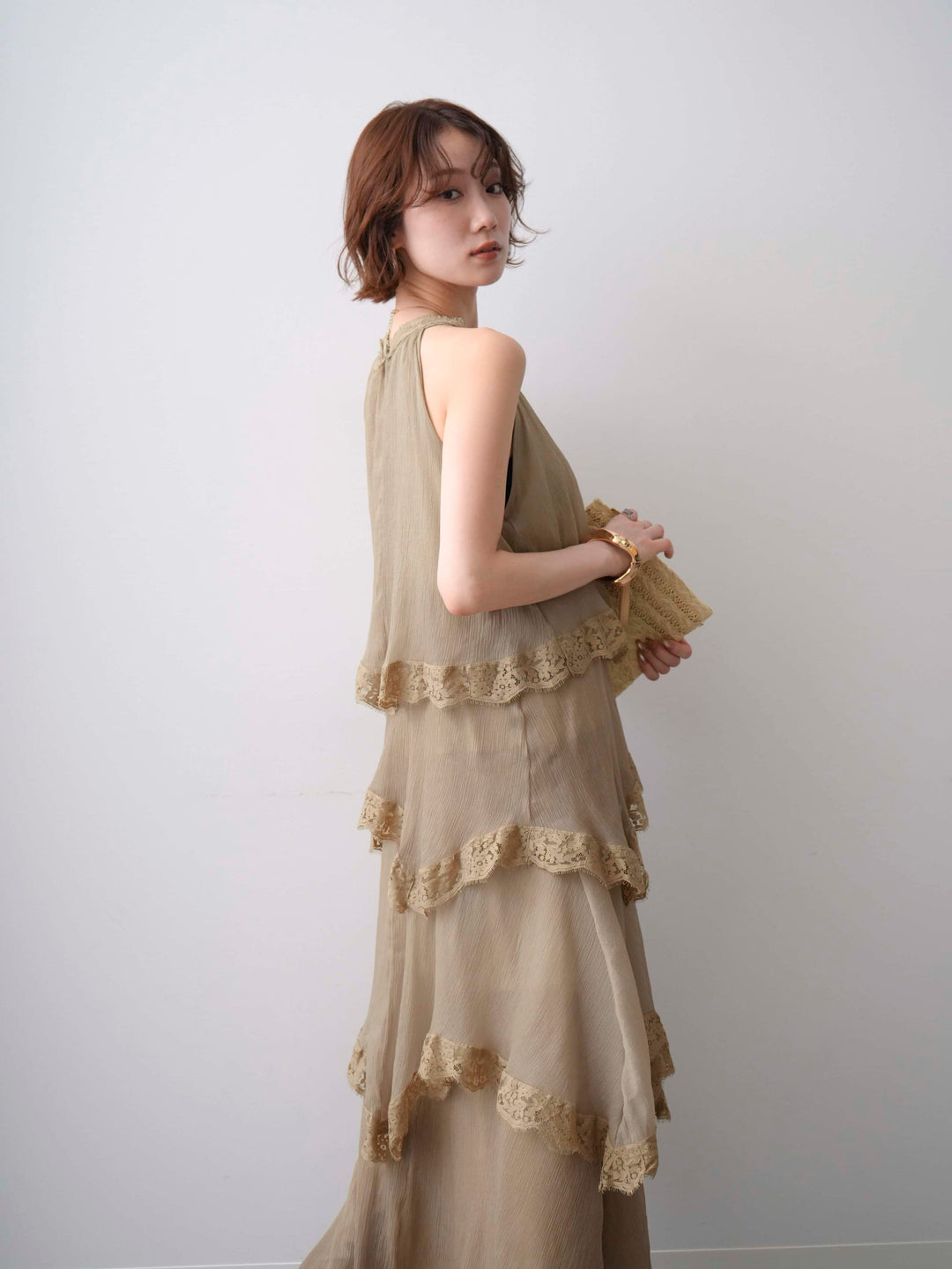 [予約]レースヘムティアードノースリドレス/khaki