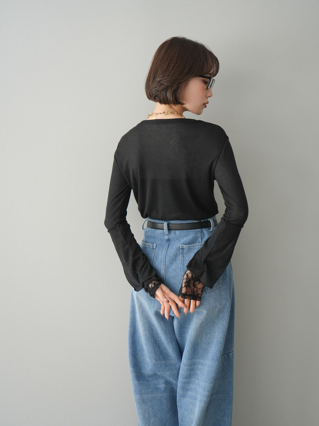 [SET]袖レースレイヤードデザインメロートップス+ハイウエストベルトループデザインデニムパンツ(2set)