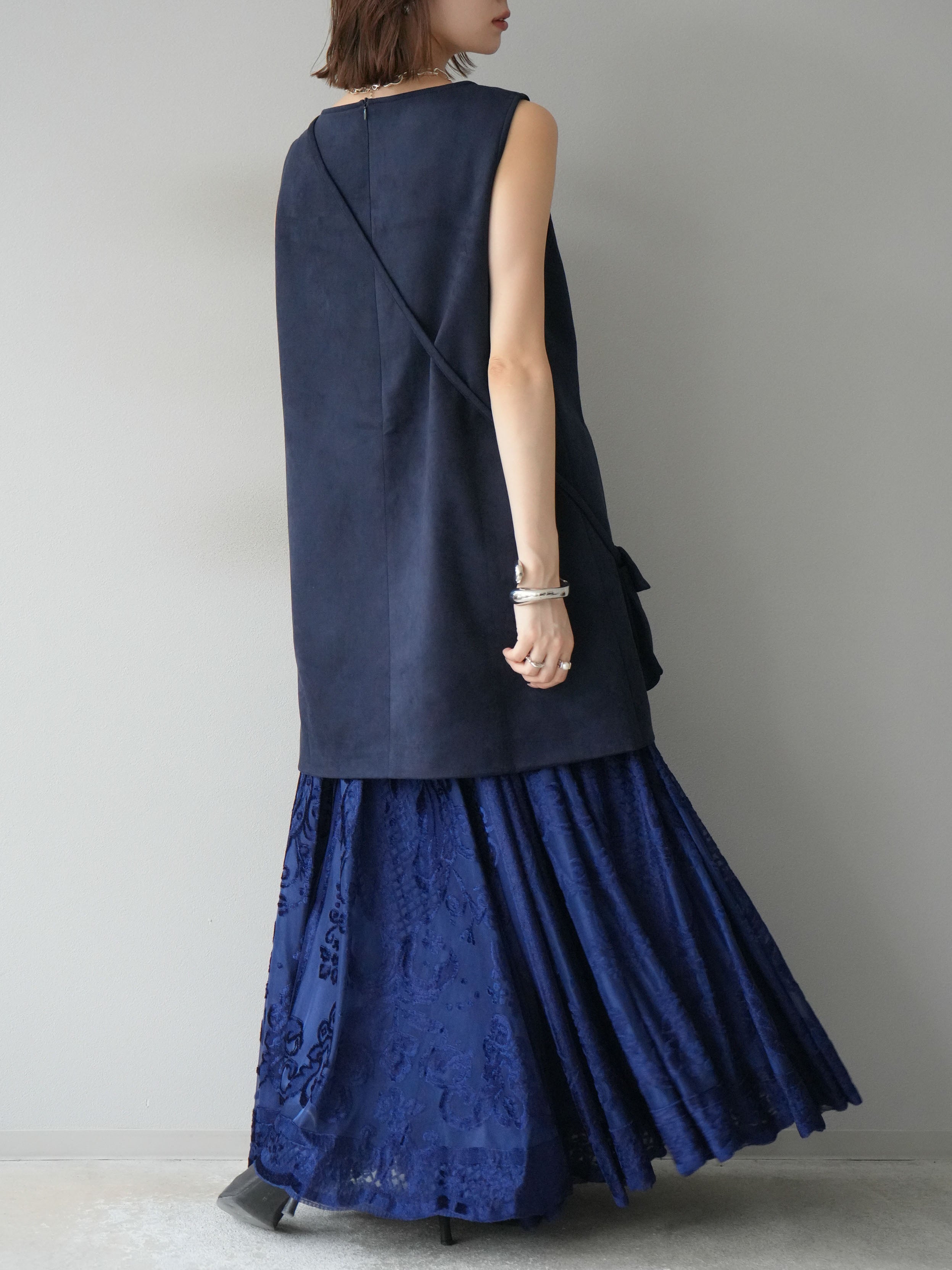 予約]ショルダーポーチ付スウェードミニワンピース/ネイビー – Lumier