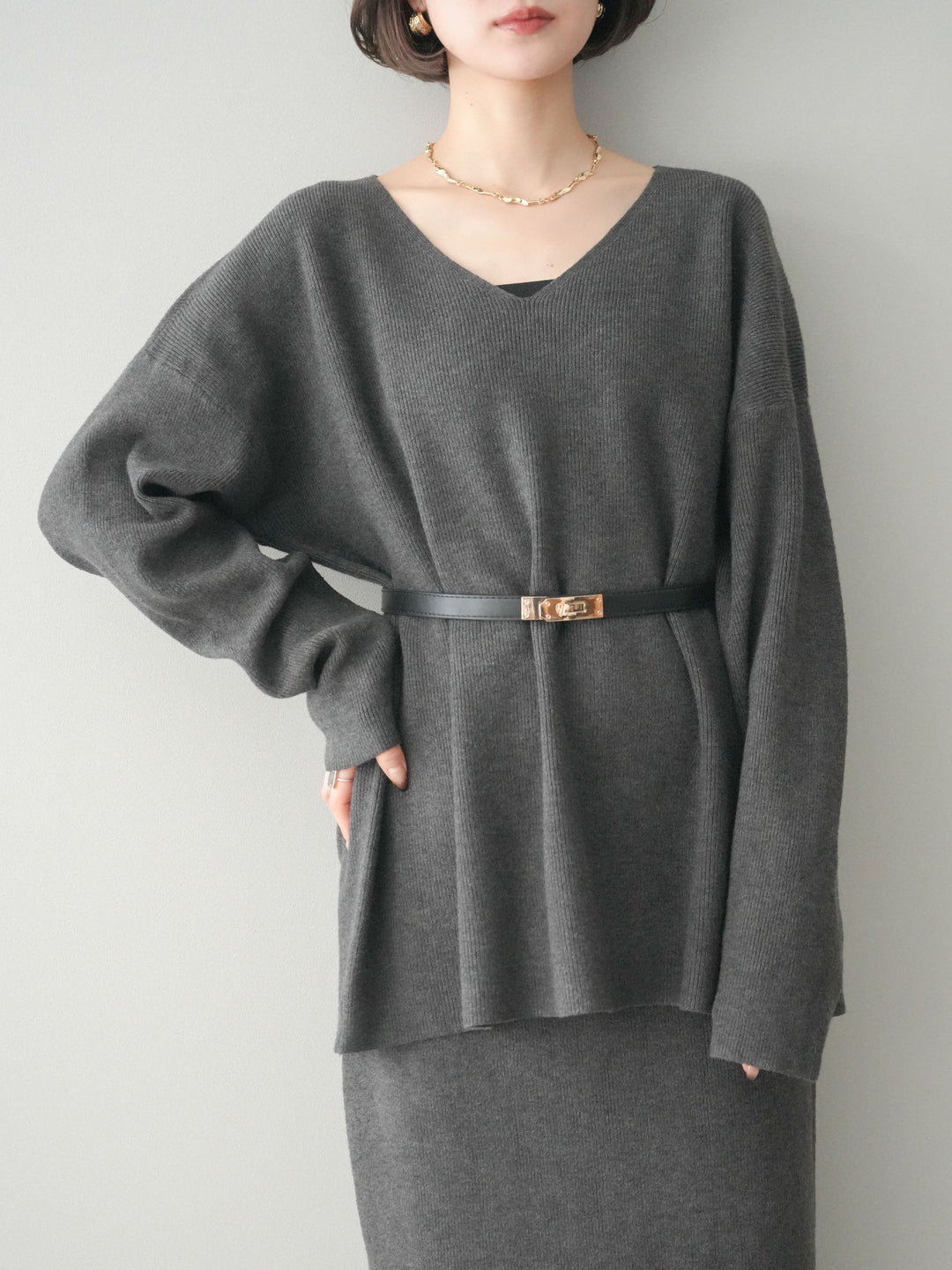 [SET]ベルト付Vネックニット＆スカートSET UP+選べるアクセセット(2set)