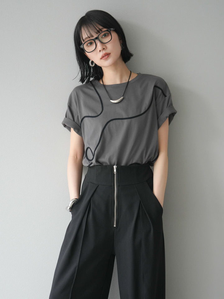 [予約]コード刺繍ルーズTシャツ/チャコール