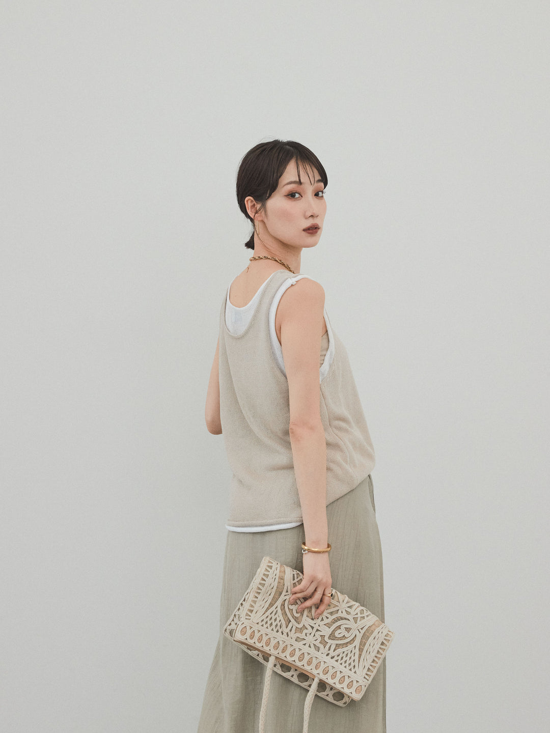 【預購】雙色疊層針織背心/米色