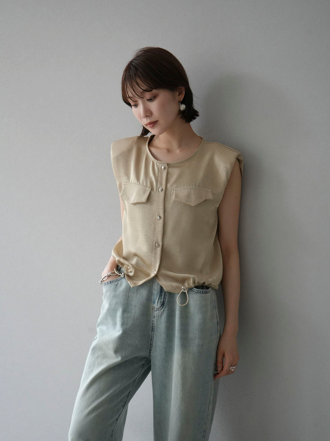 [Pre-order] Satin Drawstring Sleeveless Blouse/Beige