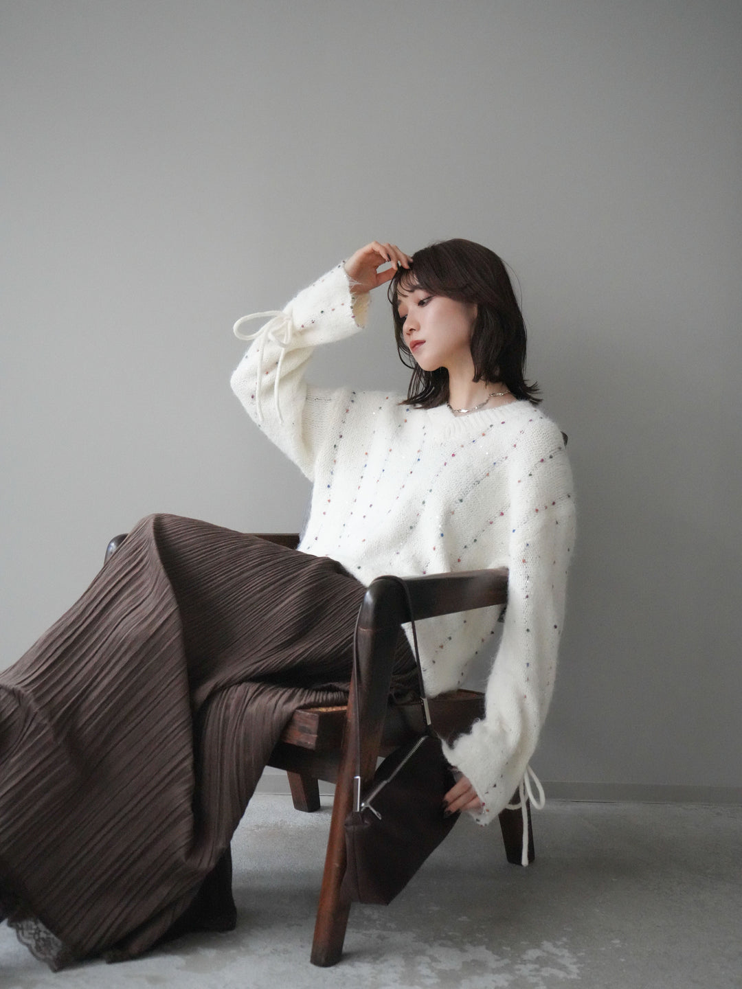 [予約]キャンディースリーブカラーネップスパンコールニットプルオーバー/white