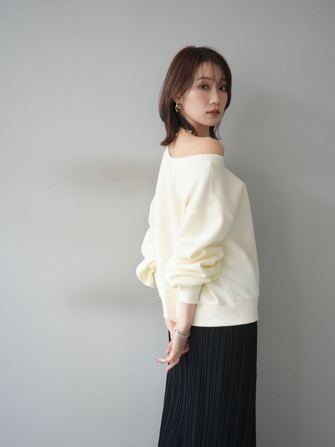 [予約]プレート付裏起毛ワンショルプルオーバー/ivory