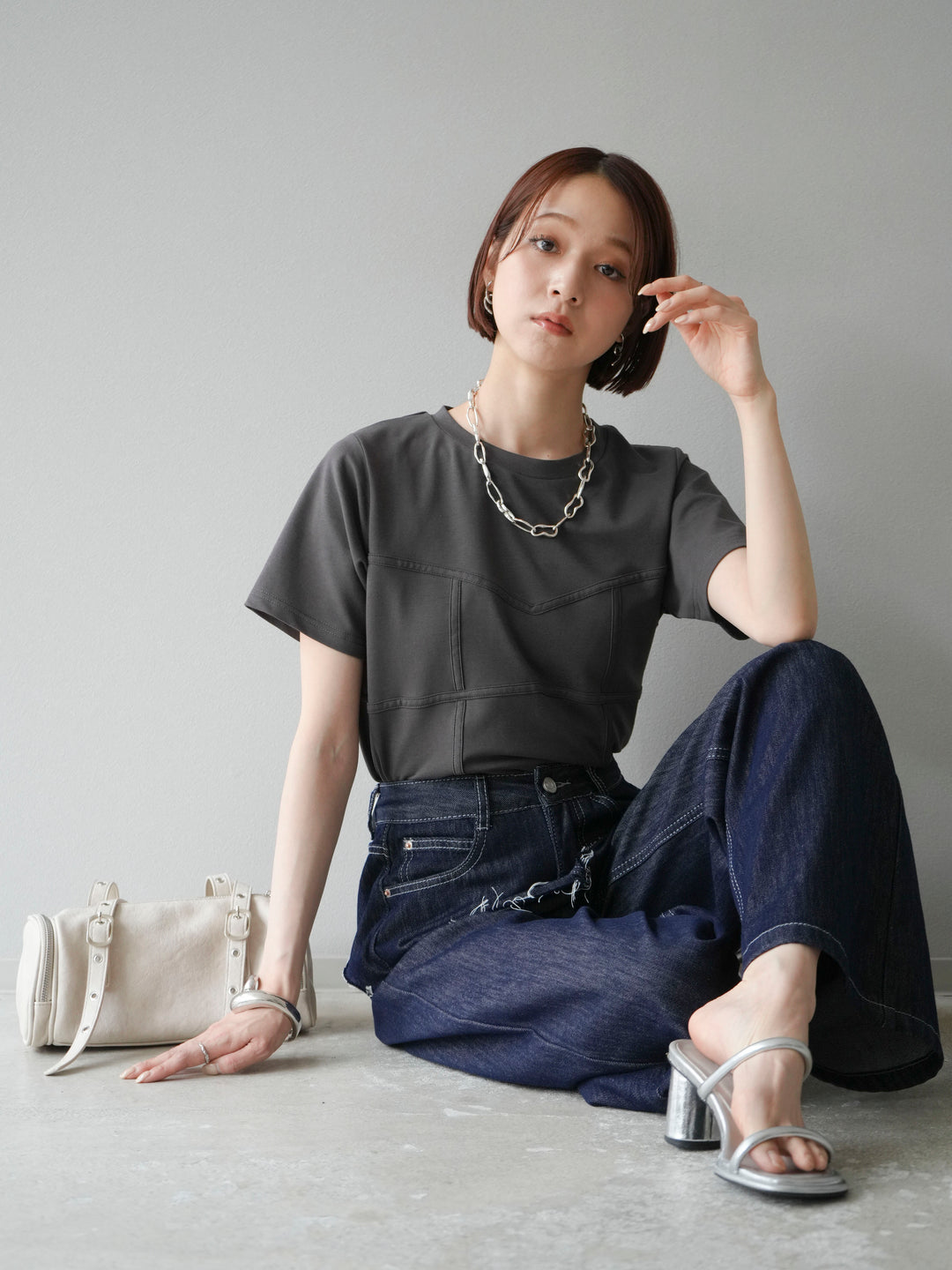 [預購] 緊身胸衣設計T卹/炭灰色