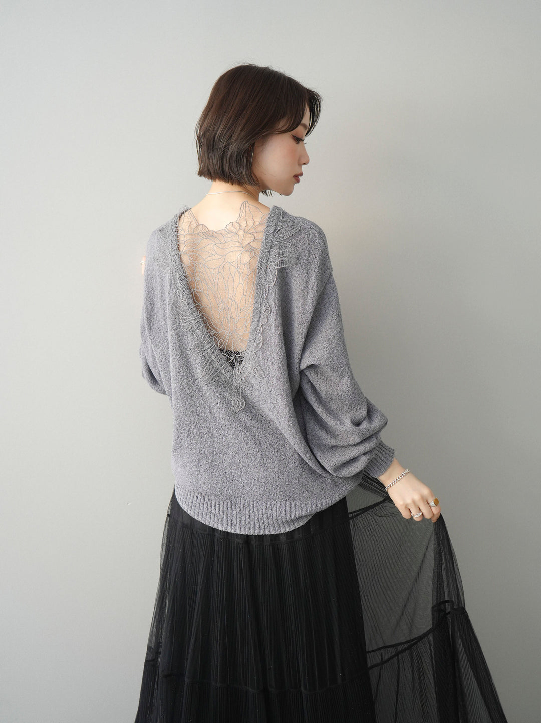 [予約]バックシアーフラワーレースニットプルオーバー/gray