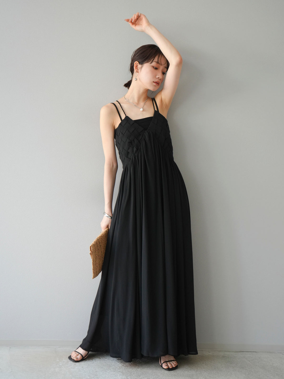 [SET]編み込みデザインシフォンワンピース+カップ付テレコリブベアキャミソール(2set)