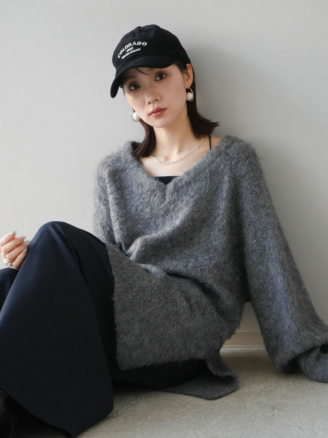 [予約]Vネックオーバーモヘアニットプルオーバー/チャコール