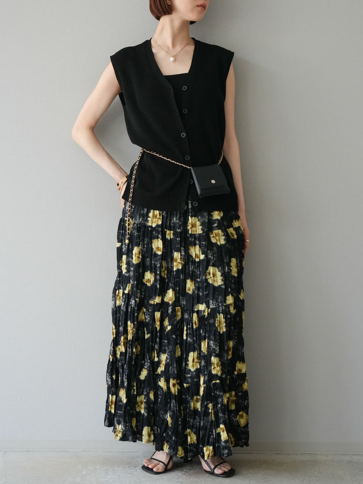 [SET] V領人造絲針織背心+花邊長裙（2件組）