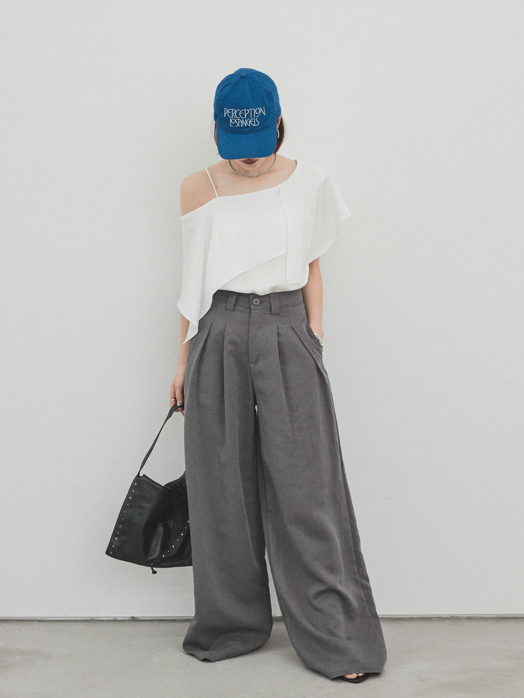 [SET]ワンショルラッフルブラウス+リネンタッチタックワイドパンツ (2set)