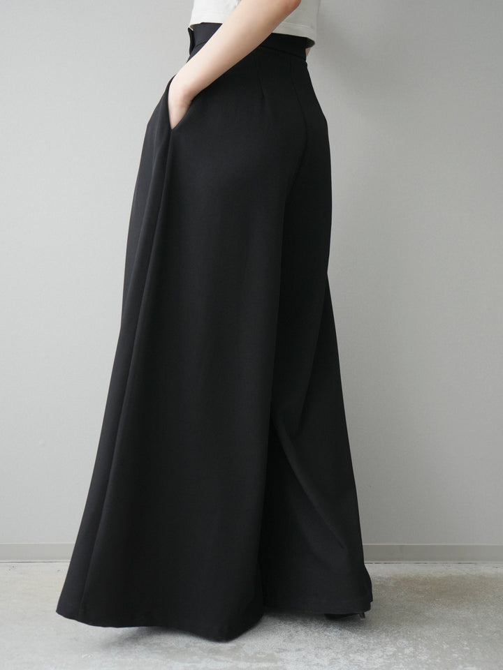 [予約]テープベルトタックバギーパンツ/black