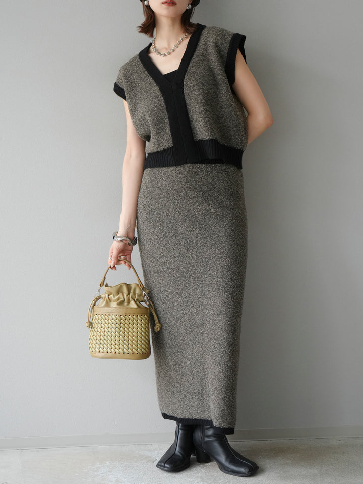 [予約]ブークレバイカラーニットベスト/チャコール