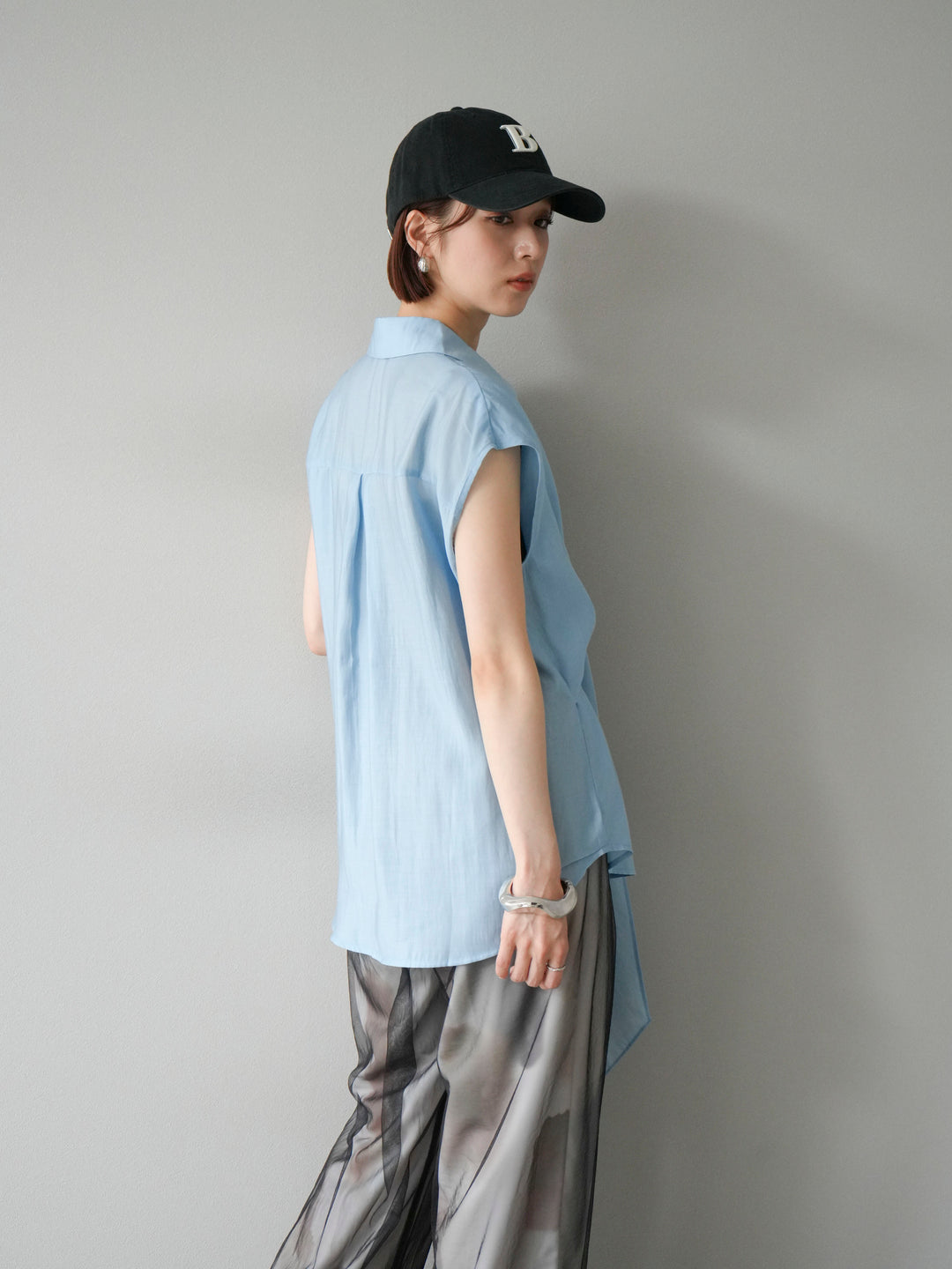 [SET] 前繫帶透視上衣 + 水彩藝術休閒褲 + 繩繡薄紗疊穿褲 (3 件套)