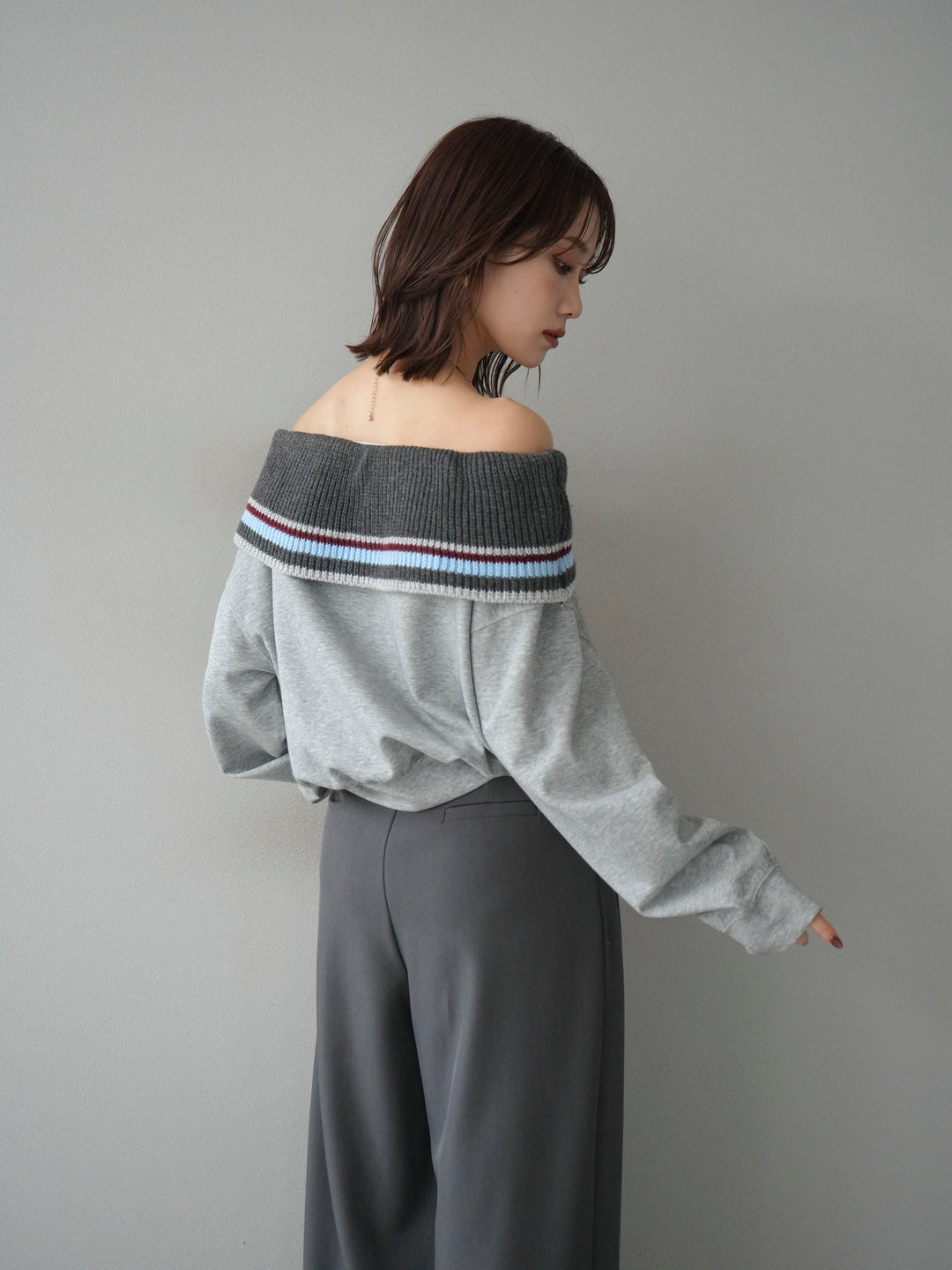 [予約]ボーダーニットオフショルダーxスウェットプルオーバー/gray