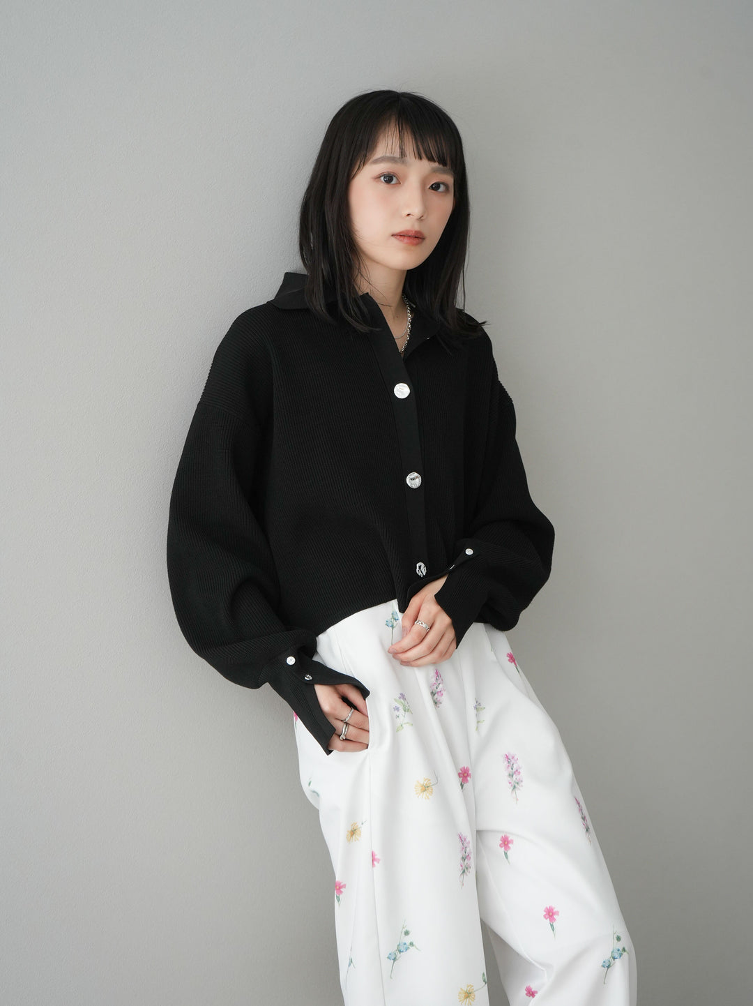 [SET]ボリュームスリーブポロニットカーディガン+フラワーアートプリントタックパンツ(2set)