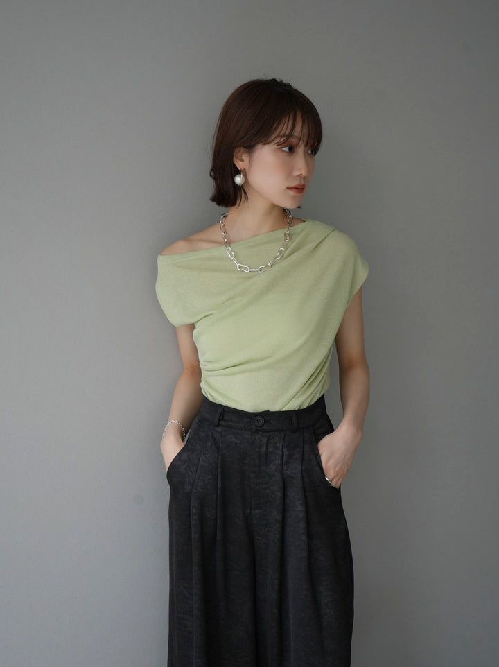 [Pre-order] Asymmetrical tuck sleeveless knit/green