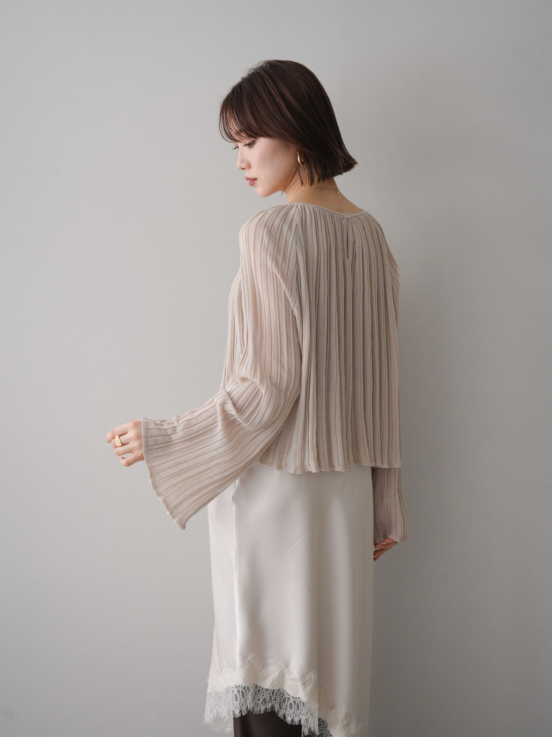 [SET]プリーツシアーフレアスリーブニットトップス+センターシームフレアパンツ(2set)