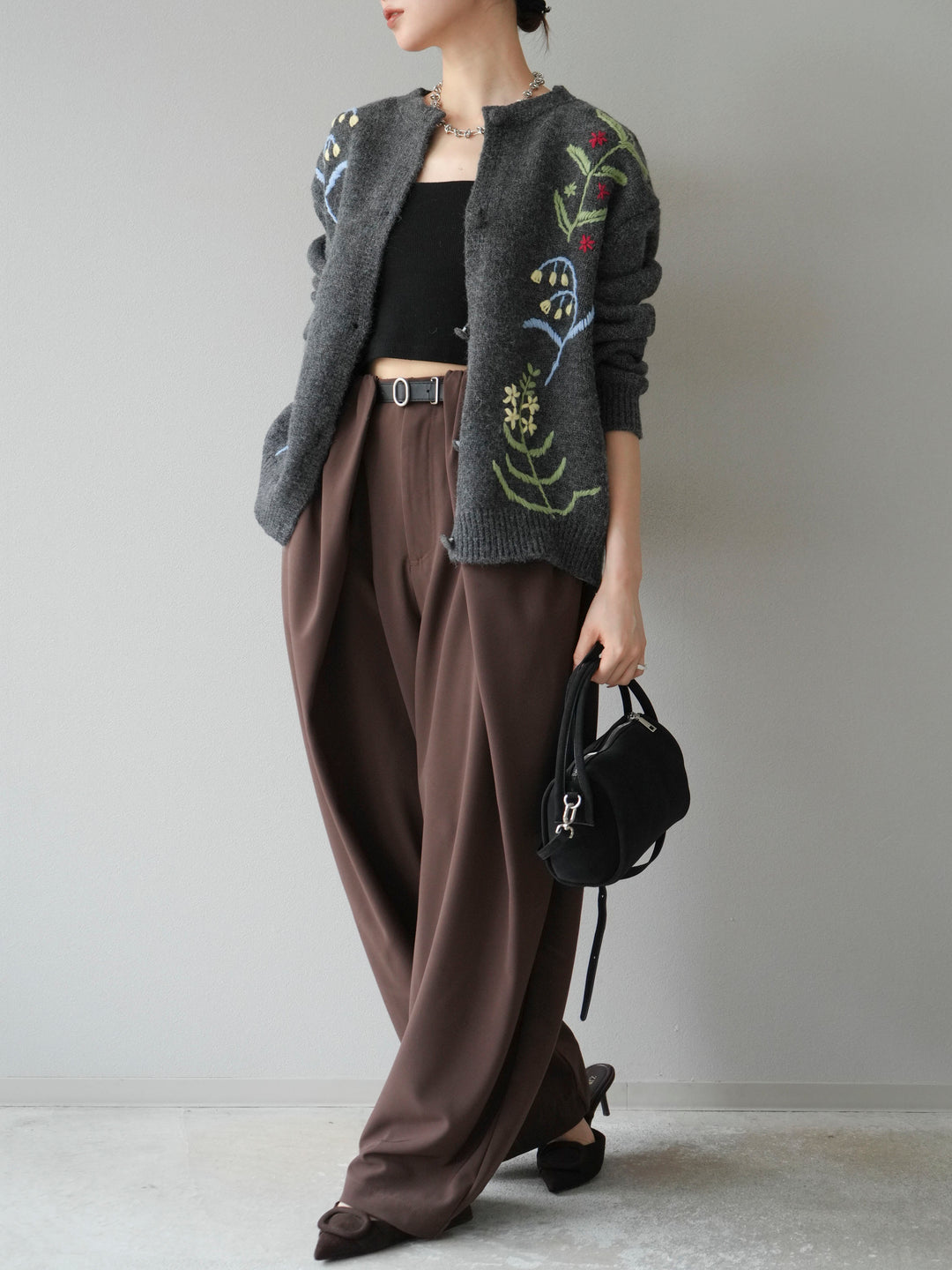 [SET]フラワー刺繍ニットカーディガン+ベルト付タックワイドパンツ(2set)