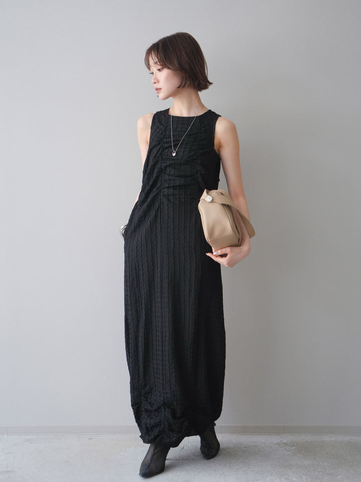 [予約]シャーリングジャガードノースリーブワンピース/black