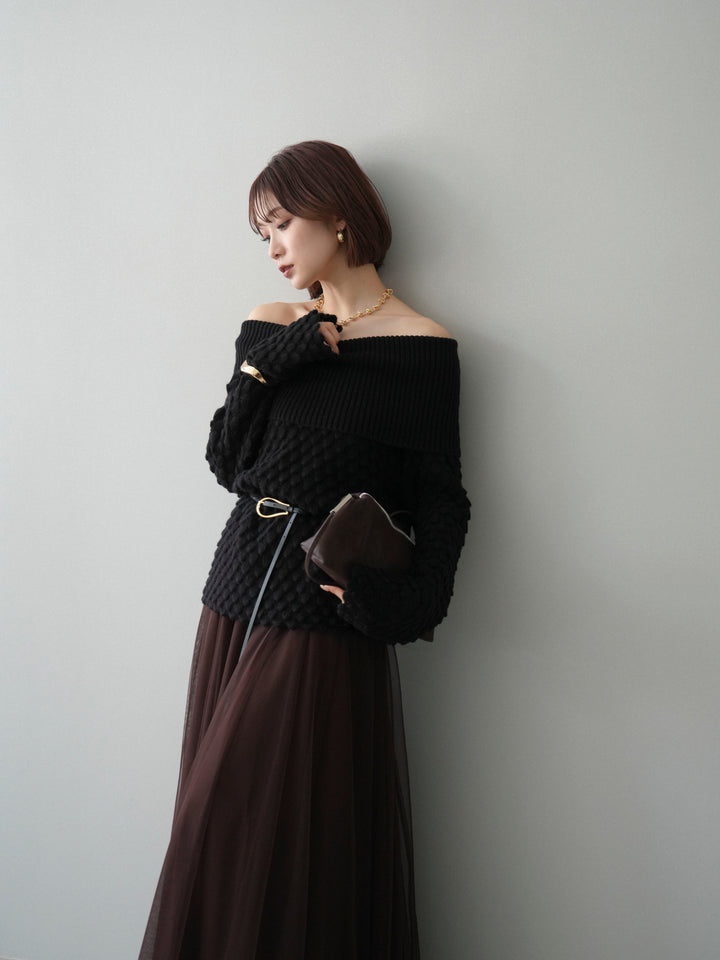 [予約]ポコポコ編みオフショルニットプルオーバー/black