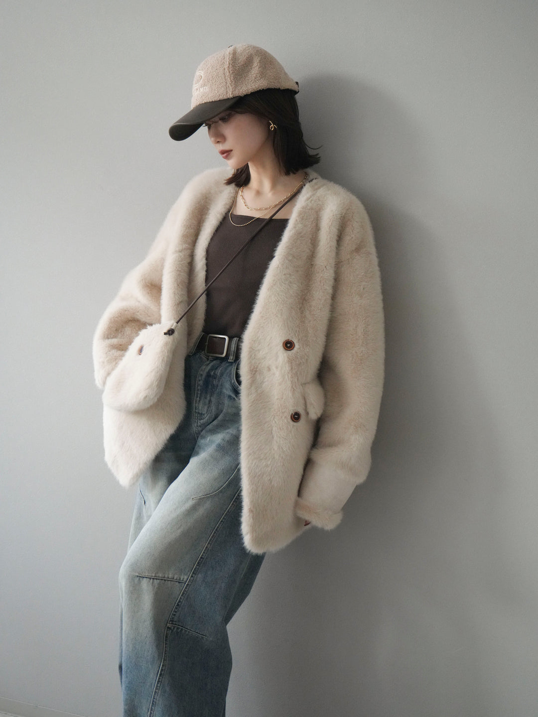 [SET]バッグ付エコファーノーカラーコート+ベルト付カーブデニムパンツ(2set)