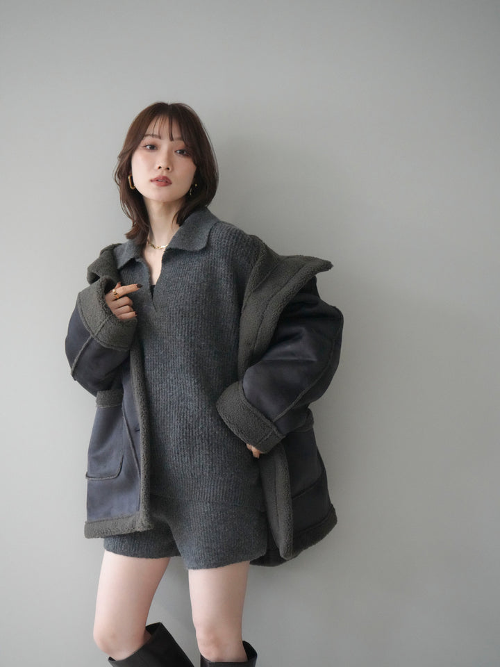 [予約]スタンドネックフェイクムートンミディアムコート/charcoal