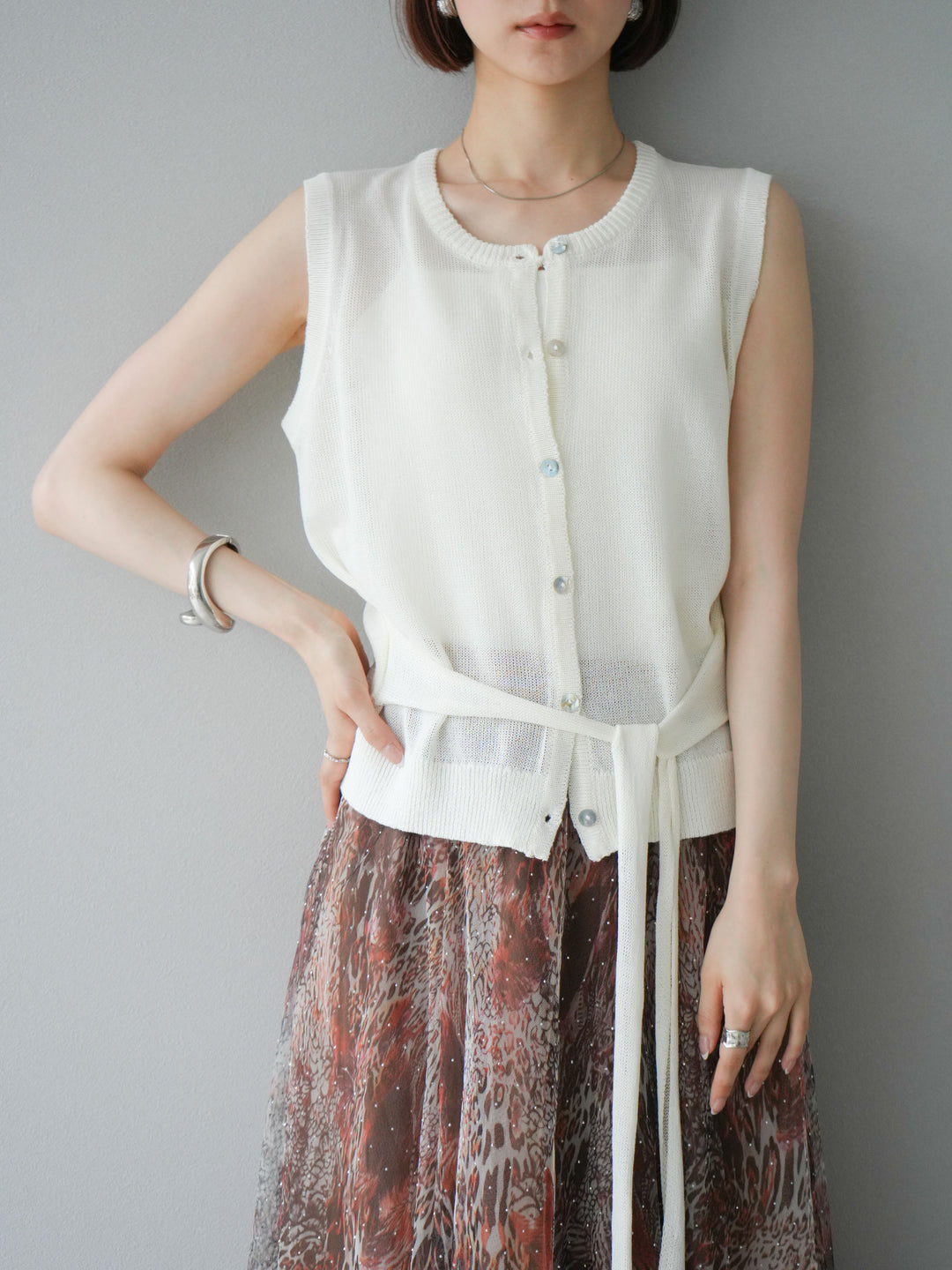 [予約]ウエストベルトニットベスト/アイボリー