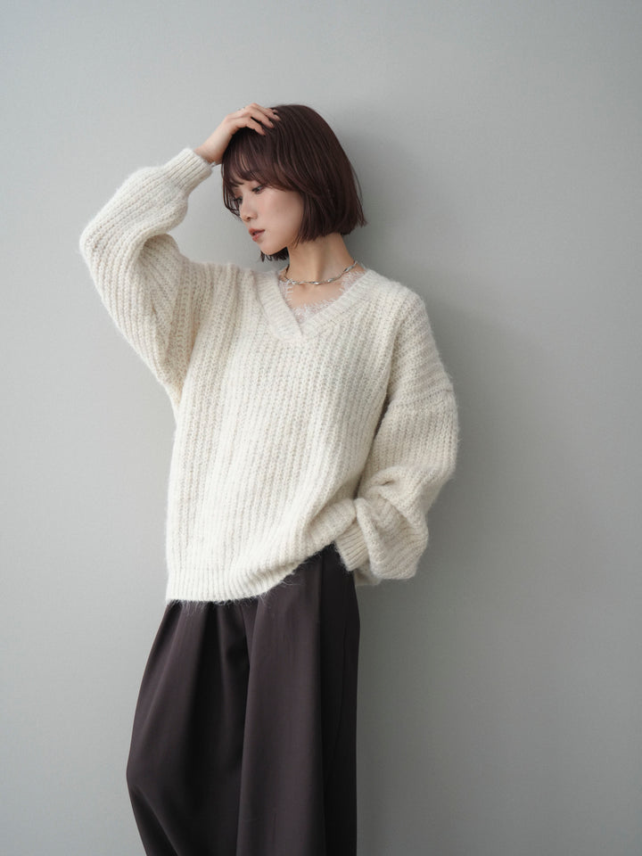 [予約]Vネックレースニットプルオーバー/white