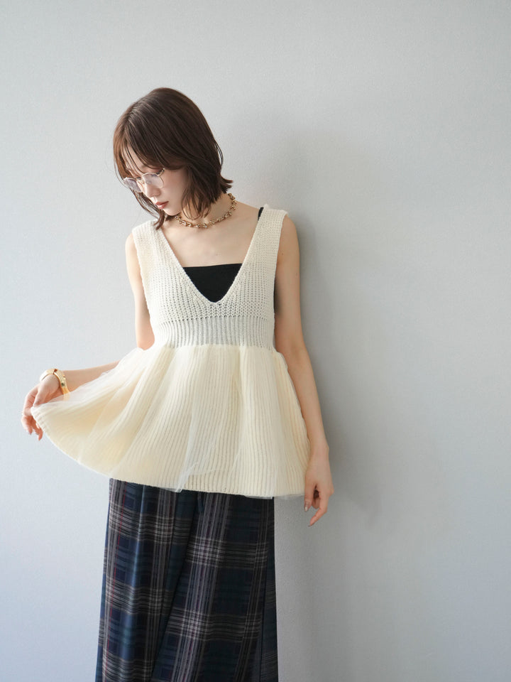 [予約]チュールレイヤードペプラムニットベスト/アイボリー
